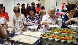 X'mas Treat for Retired Teachers