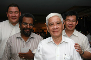 Mr Henry Tan